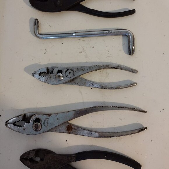 LOT OF 5 Various Brand Pliers. - Picture 1 of 2
